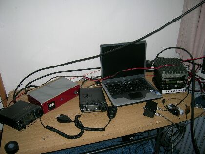 OM3RKP: rabat IC706 + 23cm XVRT, FT-857D 70cm do TR-751E + PA na 2m
