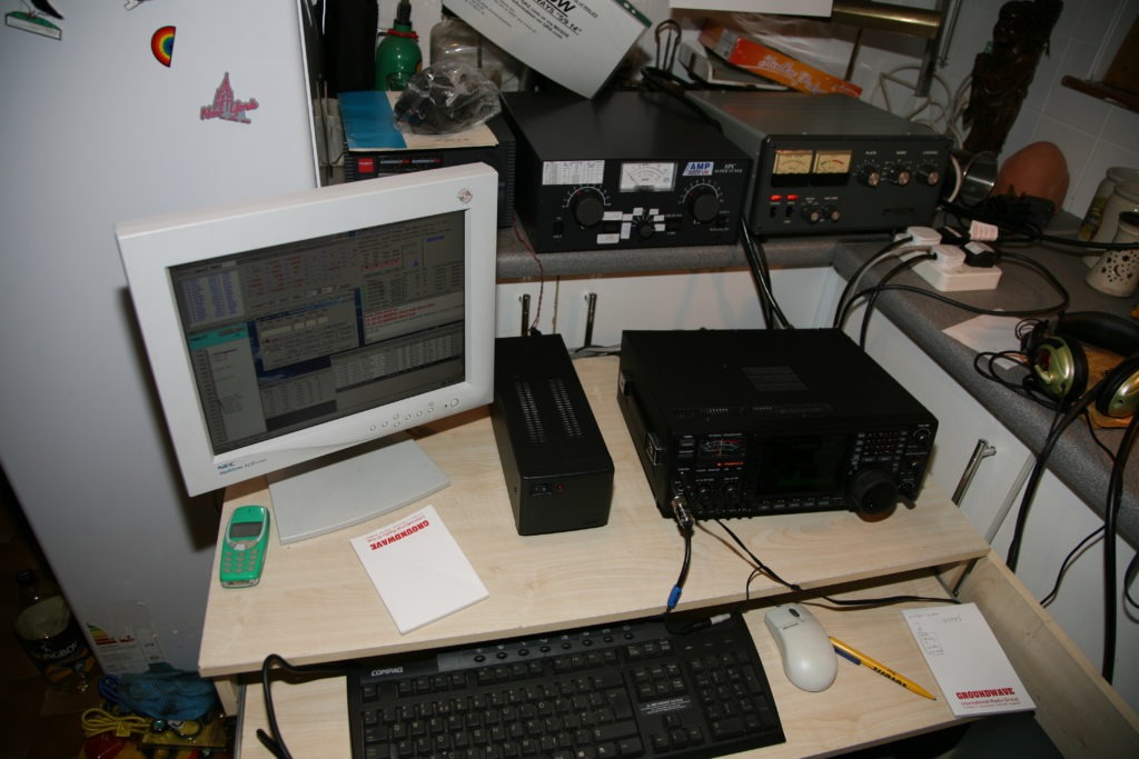 TCVR Icom s N1MM logom pre CQ WW contestom