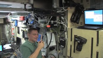 HAM radio na ISS – video