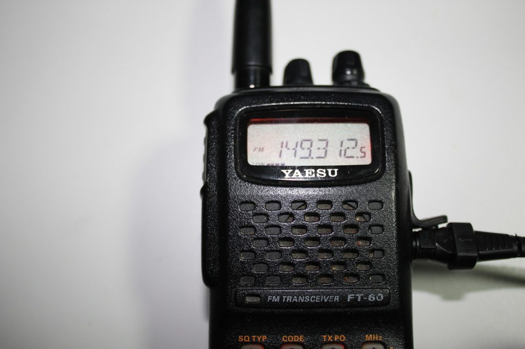 Yaesu FT-60 ručná rádiostanica