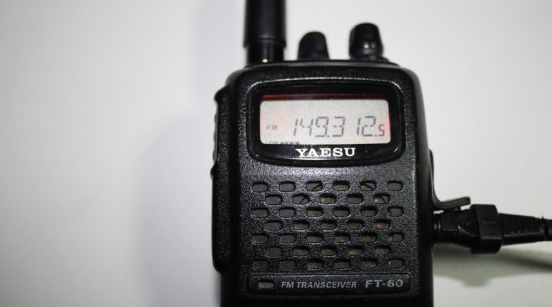 Yaesu FT-60 ručná rádiostanica