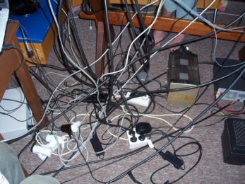 Zoznam KV/VKV pretekov december 2002