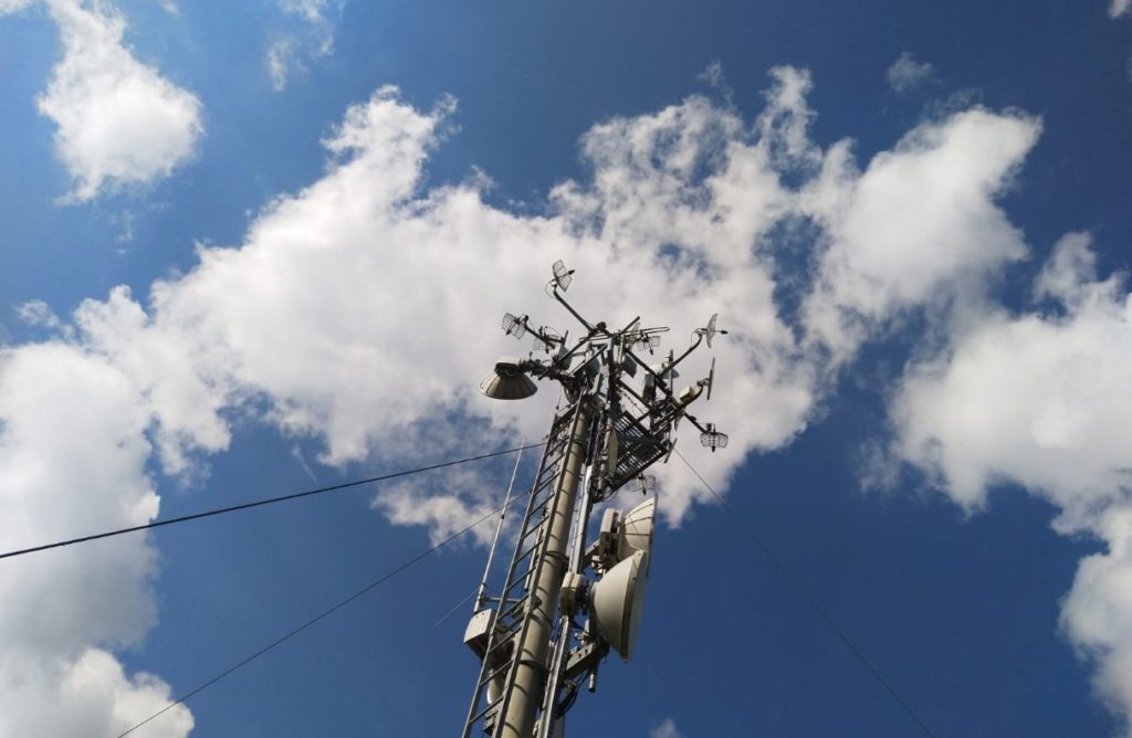 SR9VHF