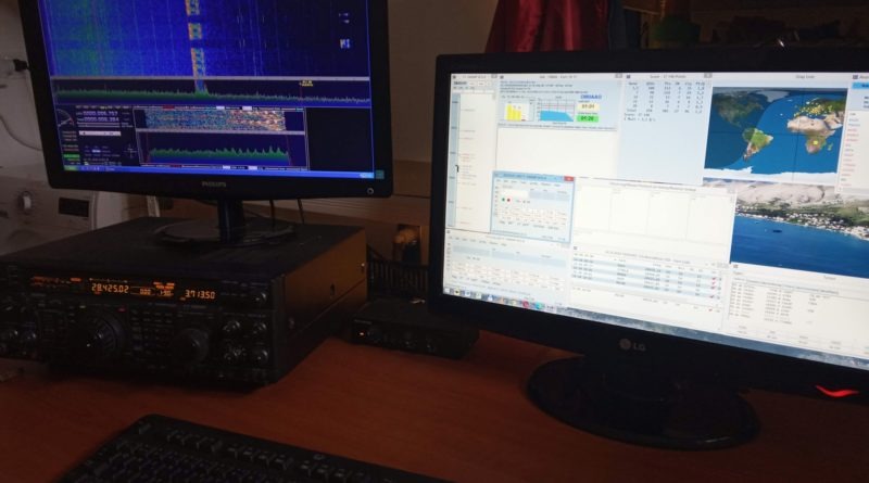 Yaesu FT-1000MP TCVR s SDR panadaptérom