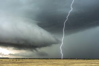 Elektrické uzemnenie, uzemnenie proti blesku a VF uzemnenie