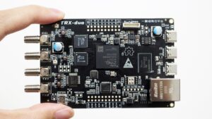 Flat junction TRX-DUO SDR transceiver