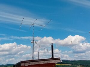 Tribander a multiband KV anténa