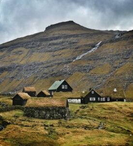 Domy na Faerských ostrovoch