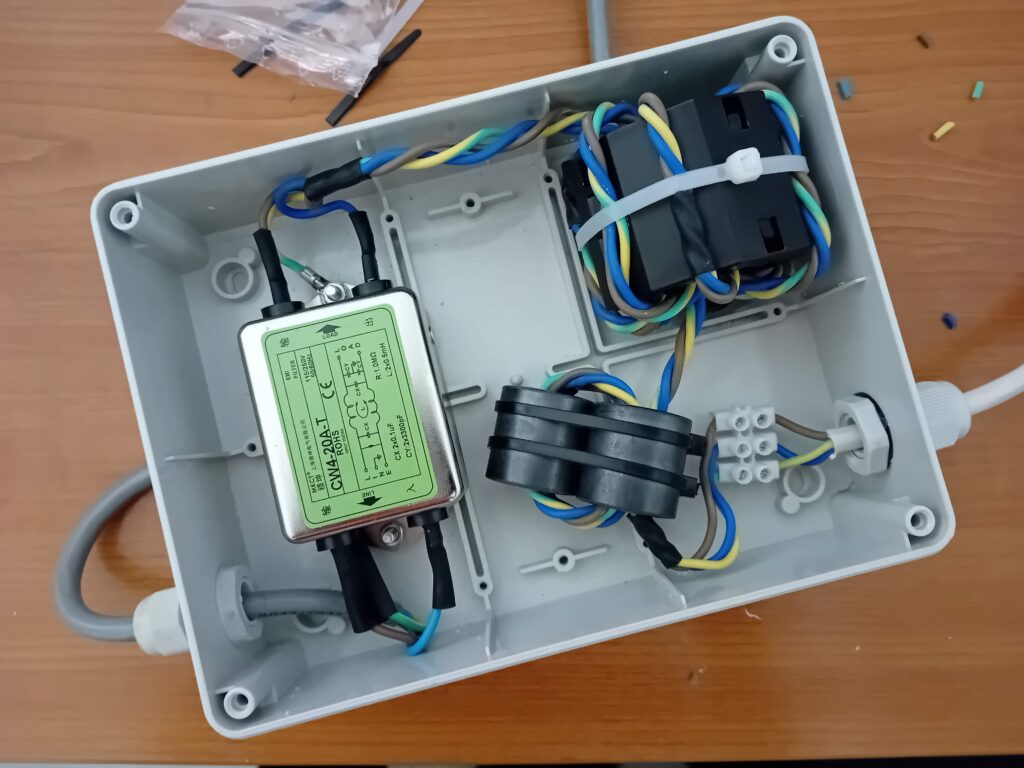 Sieťový filter 230V GM3SEK pre hamshack