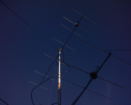 Dve DK7ZB VKV yagi antény nad sebou
