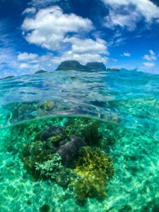 Mar cristalino frente a la isla Lord Howe