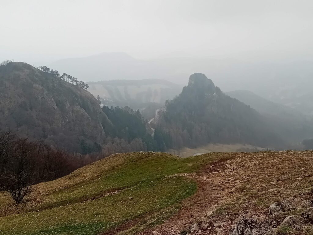 Výhľad od OM3KUK z Chmeľovej JN99BB
