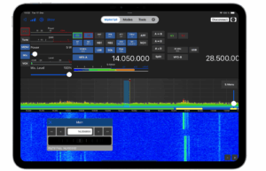 TS-Control na iPade s ovládaním transceivera, VFO a waterfall spektra